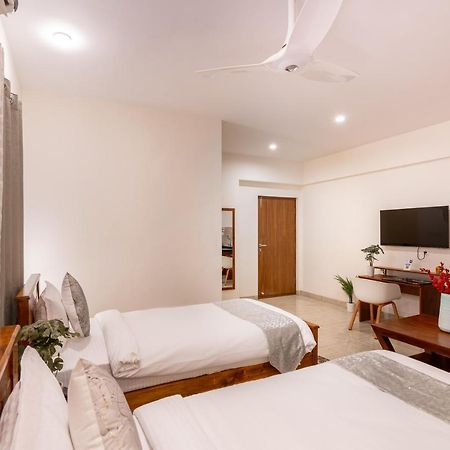 The Silver Chimes Suites Бангалор Екстериор снимка