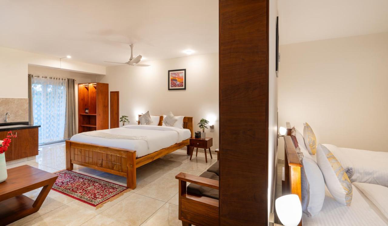 The Silver Chimes Suites Бангалор Екстериор снимка