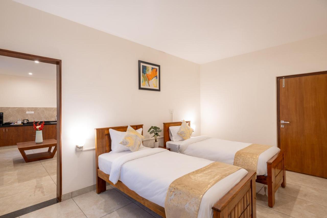 The Silver Chimes Suites Бангалор Екстериор снимка